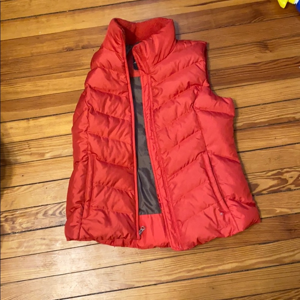 Eddie Bauer puffy red vest size small